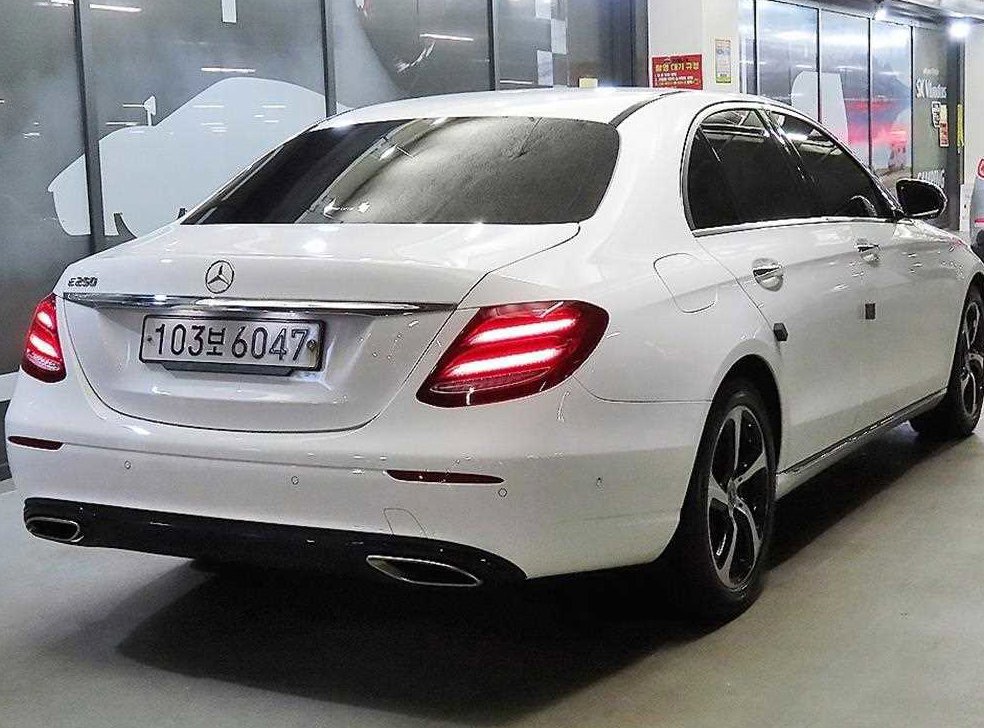 벤츠 E 클래스 E250 아방가르드 사진 4