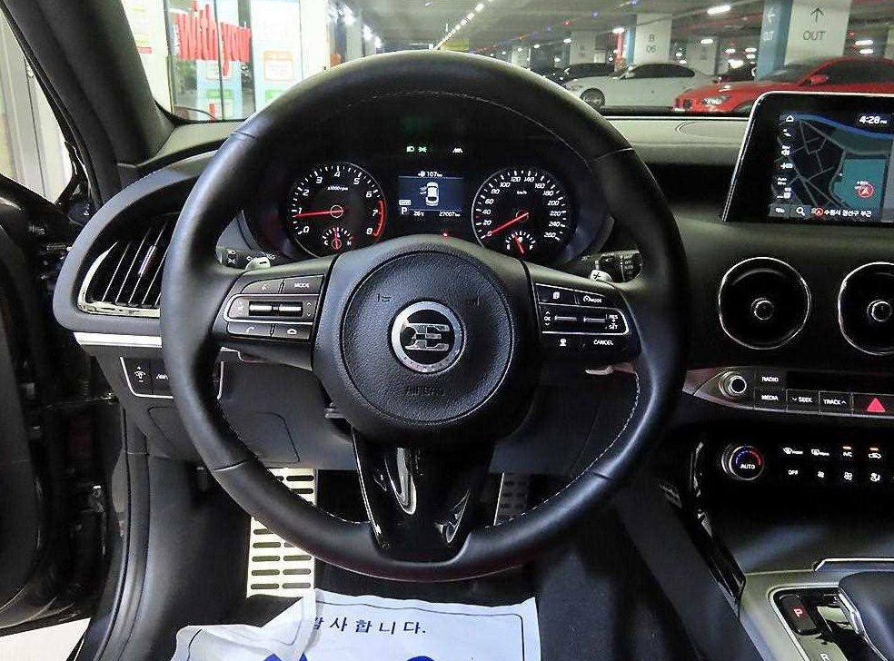 기아 스팅어 가솔린 2.0 터보 AWD 사진 8