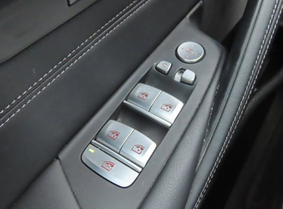 BMW 5시리즈 523d M 스포츠 사진 12
