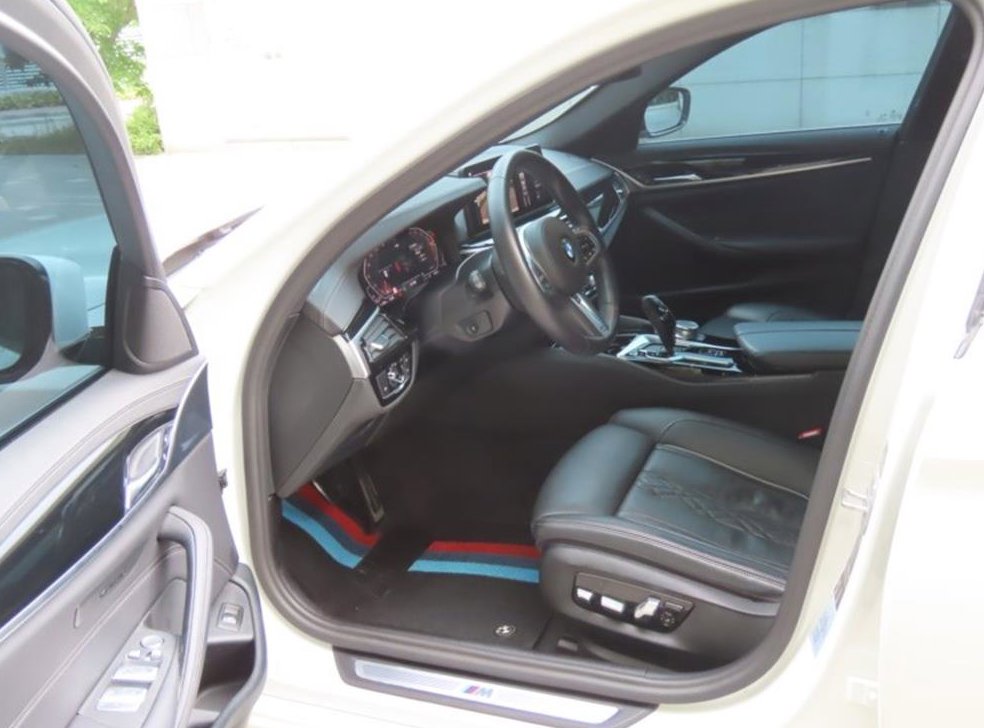 BMW 5시리즈 523d M 스포츠 사진 13