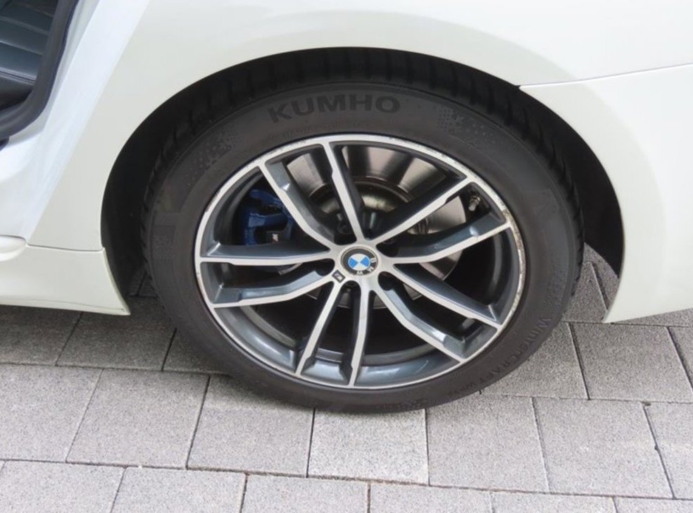 BMW 5시리즈 523d M 스포츠 사진 17