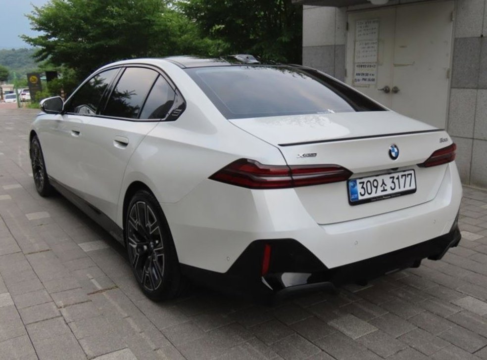 BMW 5시리즈 530i xDrive 사진 4