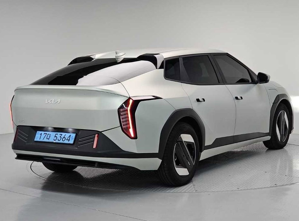 기아 EV4 롱레인지 사진 4