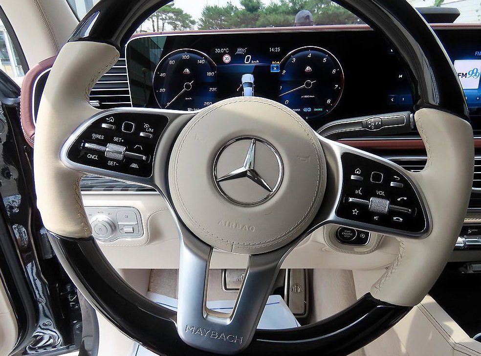 벤츠 GLS 클래스 마이바흐 GLS600 4MAITC 사진 9