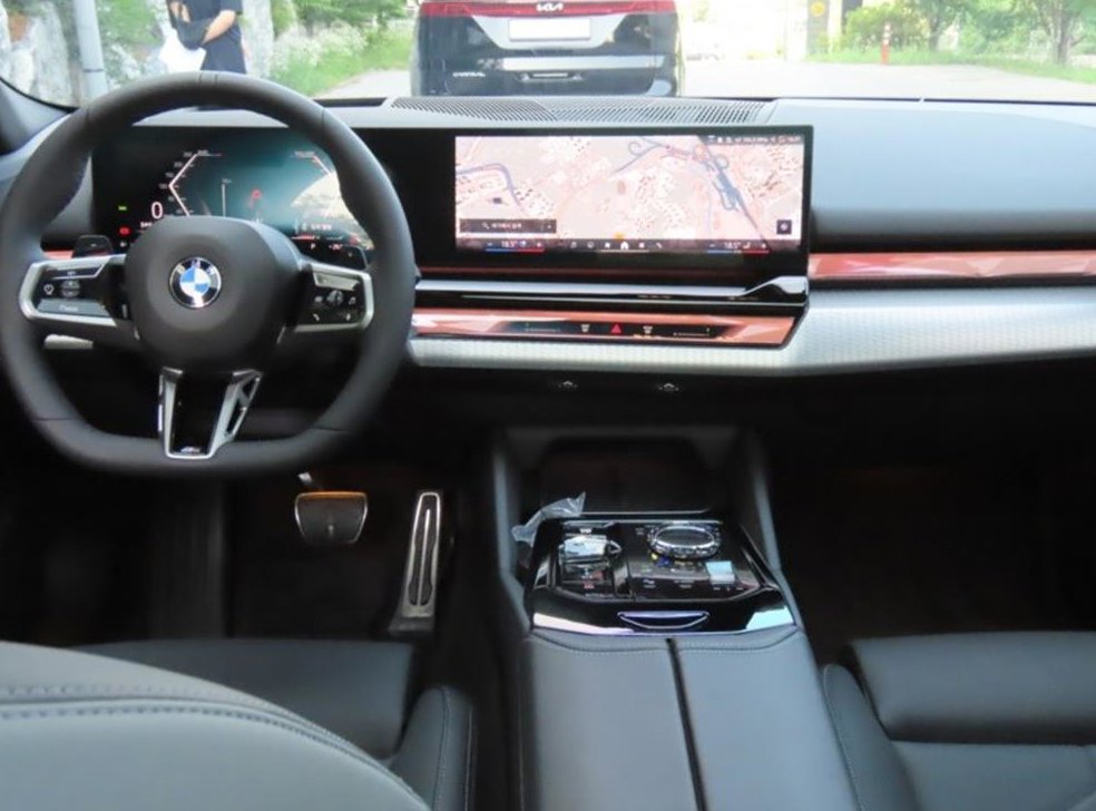 BMW 5시리즈 530i xDrive 사진 16