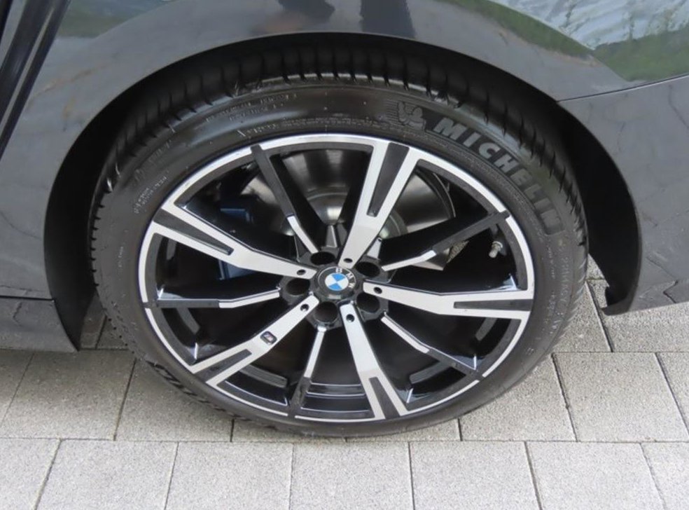 BMW 5시리즈 530i xDrive 사진 17