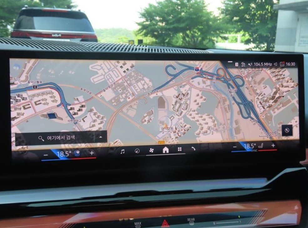 BMW 5시리즈 530i xDrive 사진 8