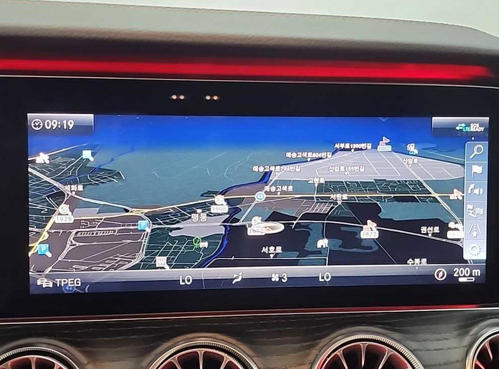 벤츠 E 클래스 E220d 쿠페 사진 14