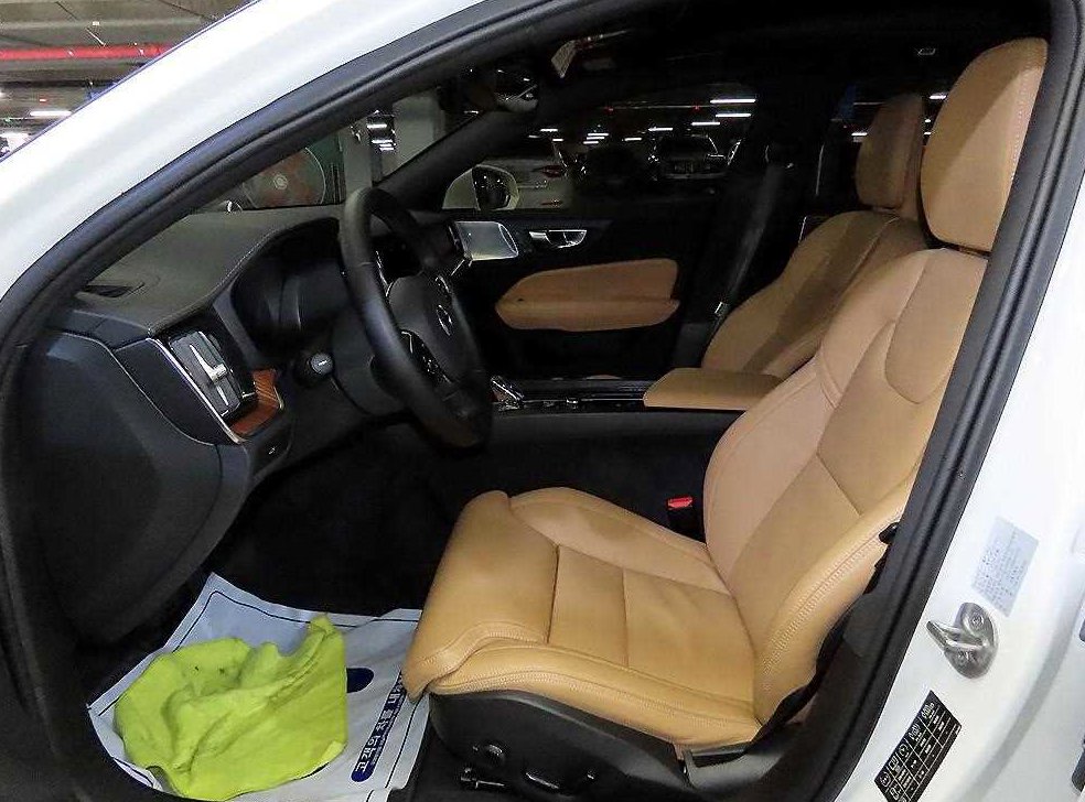 볼보 S60 B5 얼티메이트 브라이트 사진 6