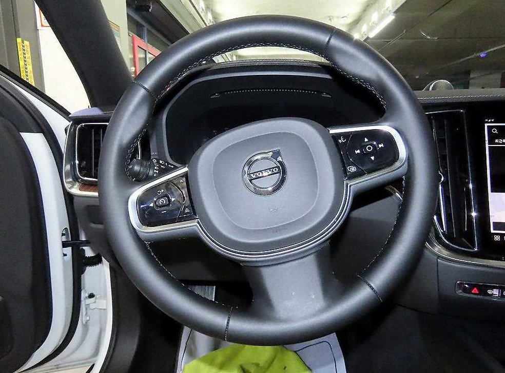 볼보 S60 B5 얼티메이트 브라이트 사진 8