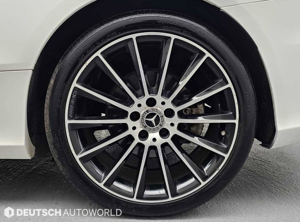 벤츠 C 클래스 C200 쿠페 사진 5