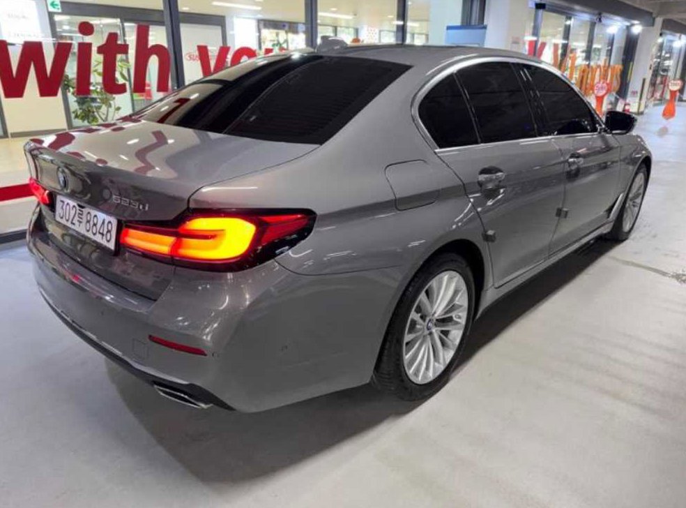 BMW 5시리즈 523d 럭셔리 사진 4