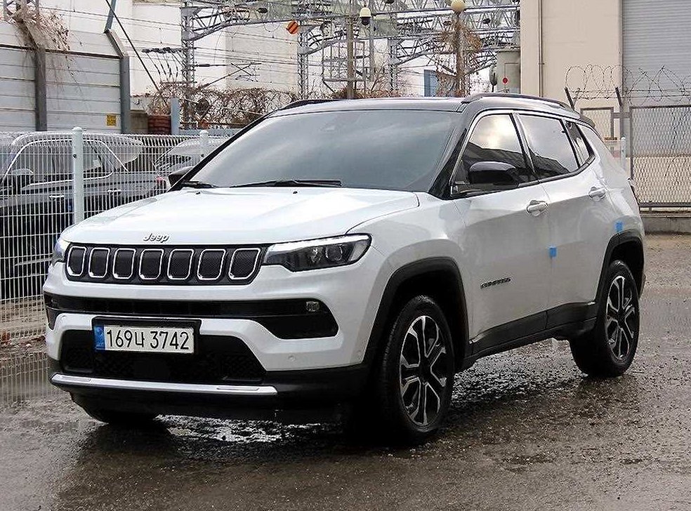 지프 컴패스 2.4 AWD 리미티드 사진 2