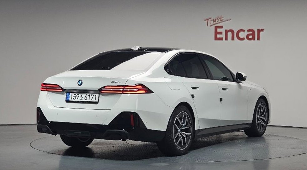 BMW 5시리즈 520i 사진 2
