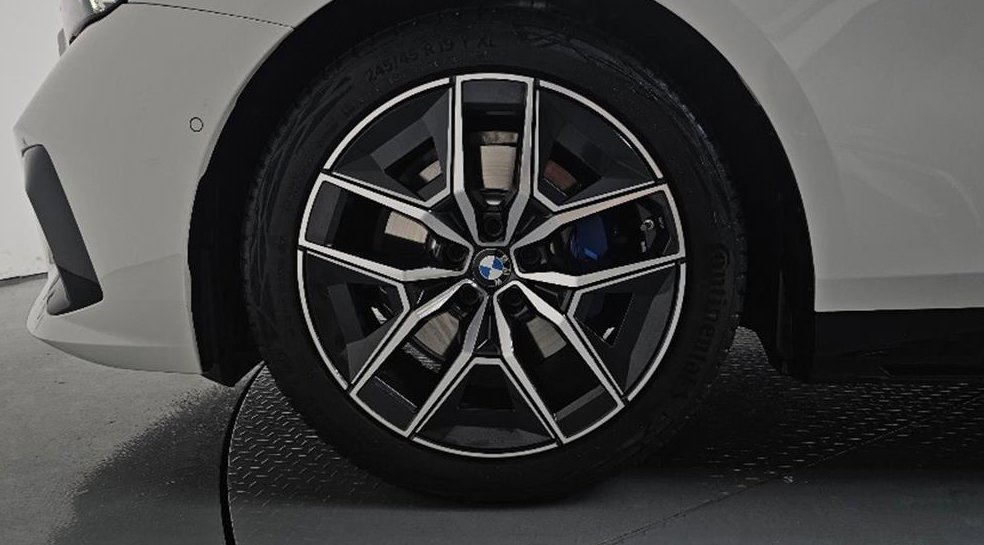 BMW 5시리즈 520i 사진 5