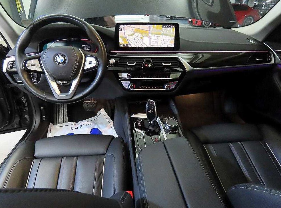 BMW 5시리즈 520i 럭셔리 사진 10