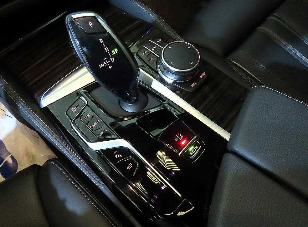 BMW 5시리즈 520i 럭셔리 사진 12