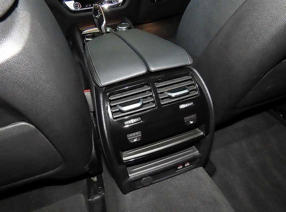 BMW 5시리즈 520i 럭셔리 사진 15