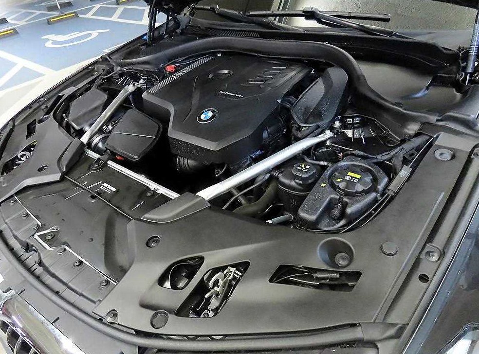 BMW 5시리즈 520i 럭셔리 사진 19
