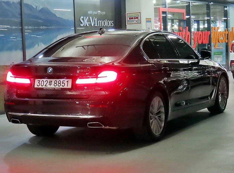 BMW 5시리즈 520i 럭셔리 사진 4