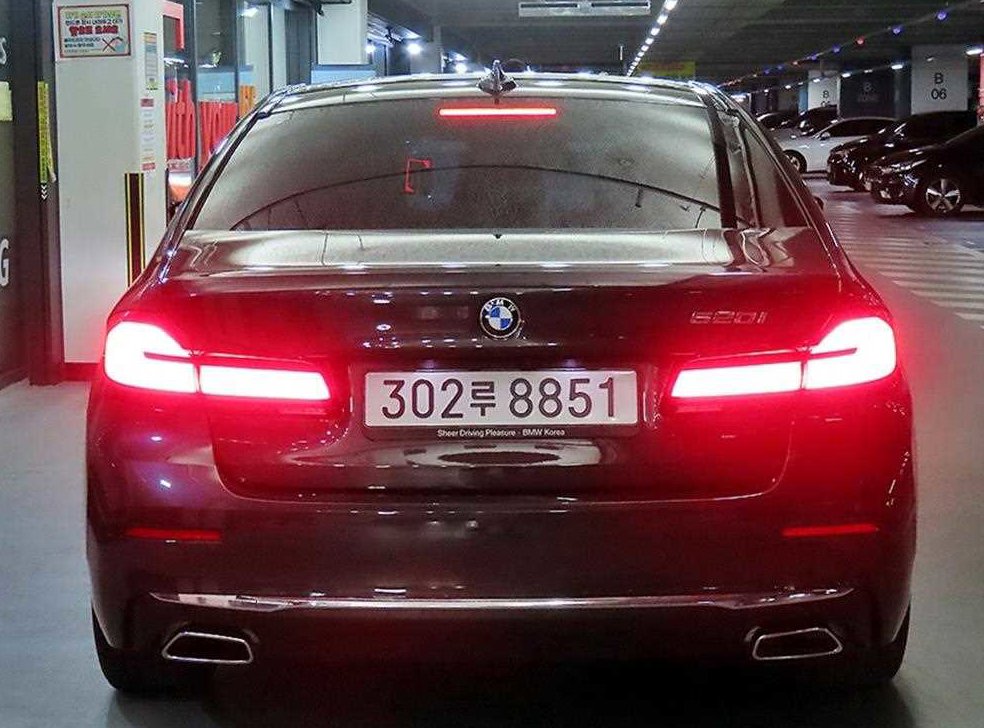 BMW 5시리즈 520i 럭셔리 사진 5