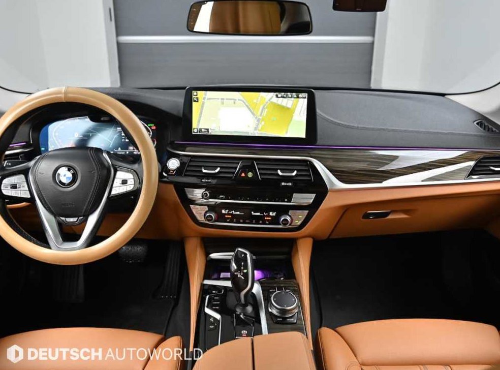 BMW 5시리즈 520i M 스포츠 사진 7