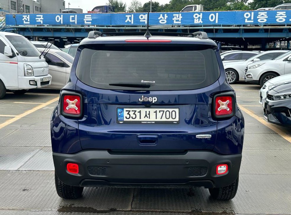 지프 레니게이드 2.4 론지튜드 사진 3