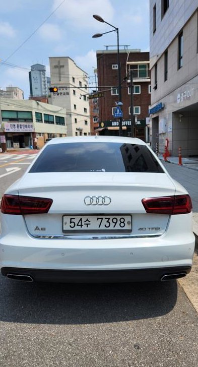 아우디 A6 40 TFSI 사진 4