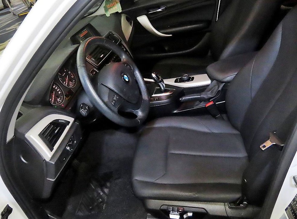 BMW 1시리즈 118d 스포츠 사진 6