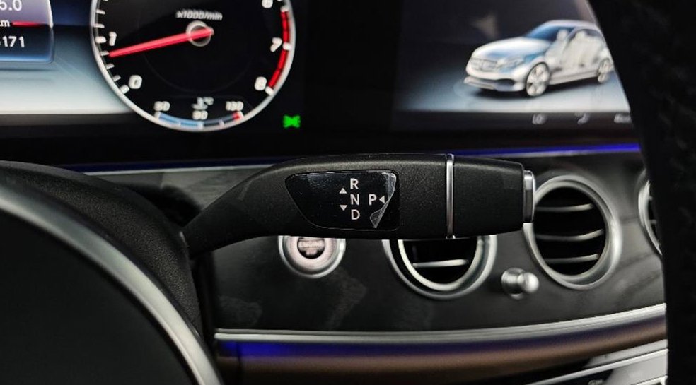 벤츠 E 클래스 E300 4MATIC 아방가르드 사진 12