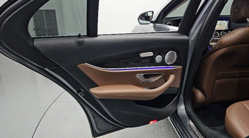 벤츠 E 클래스 E300 4MATIC 아방가르드 사진 14