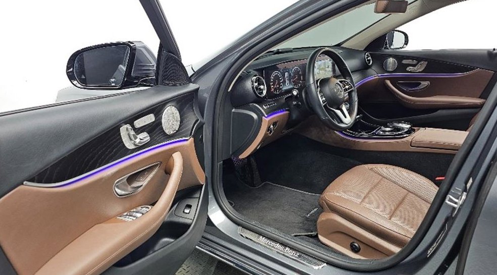 벤츠 E 클래스 E300 4MATIC 아방가르드 사진 15