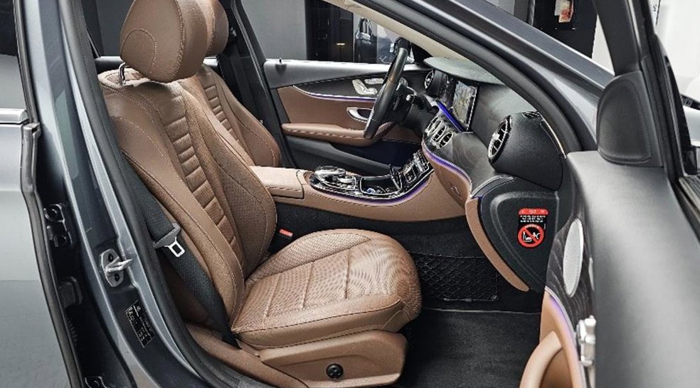 벤츠 E 클래스 E300 4MATIC 아방가르드 사진 16