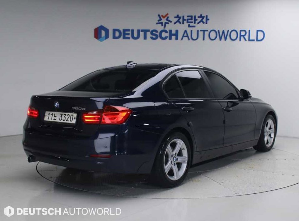 BMW 3시리즈 320d 사진 2