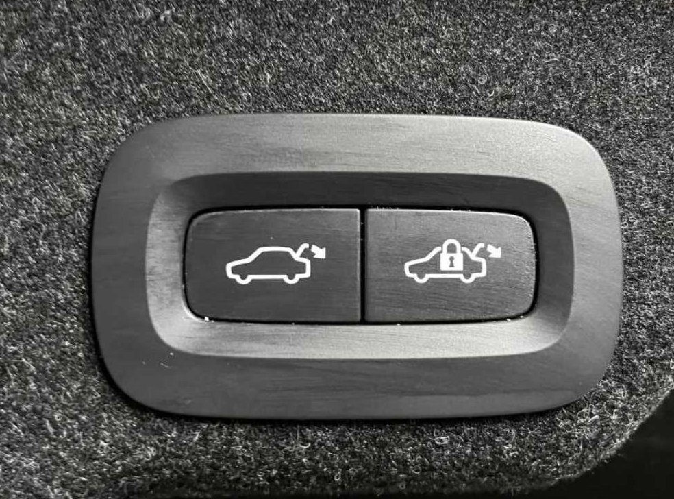 볼보 S90 B6 AWD 인스크립션 사진 17