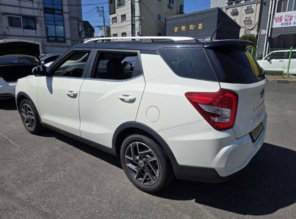 KG모빌리티(쌍용)  티볼리 2WD 가솔린 1.5 A1 사진 4