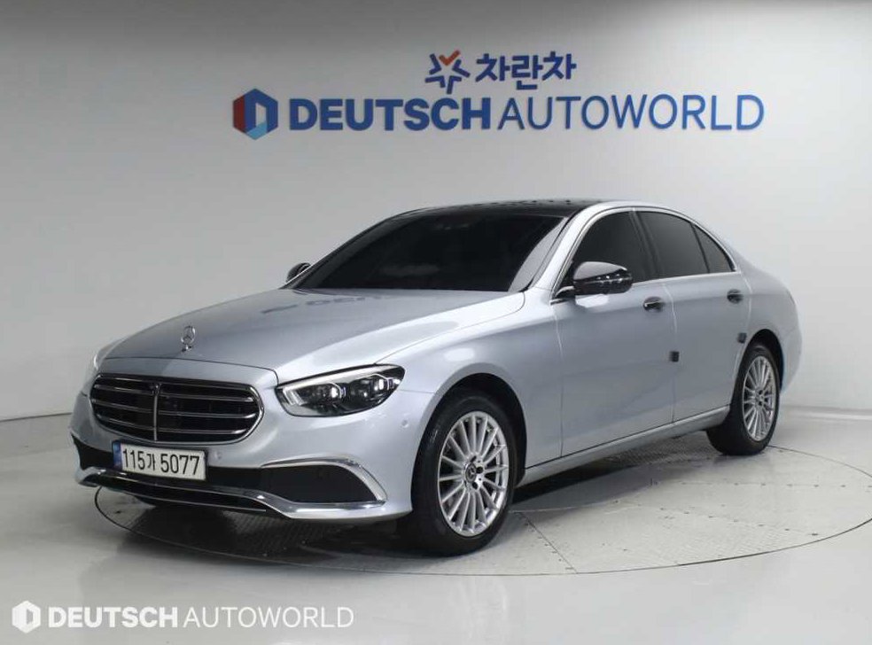 벤츠 E 클래스 E220d 4MATIC 익스클루시브