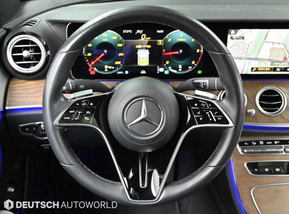 벤츠 E 클래스 E220d 4MATIC 익스클루시브 사진 13
