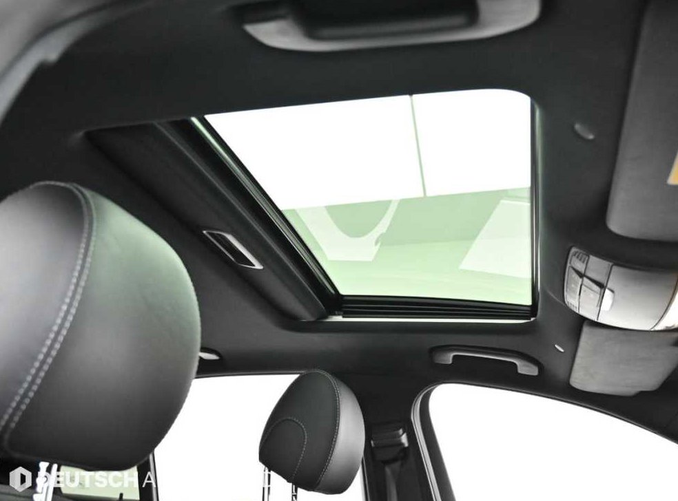 벤츠 E 클래스 E220d 4MATIC 익스클루시브 사진 18