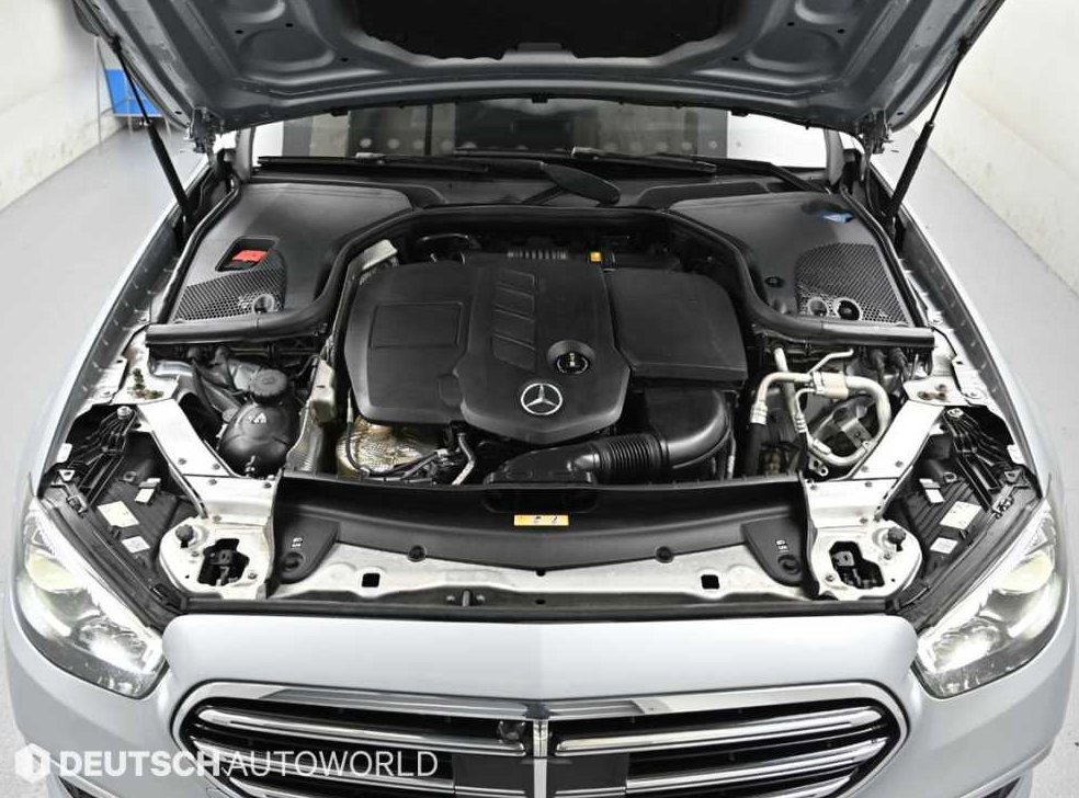 벤츠 E 클래스 E220d 4MATIC 익스클루시브 사진 6