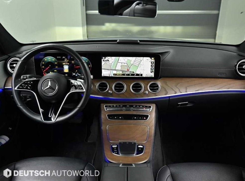 벤츠 E 클래스 E220d 4MATIC 익스클루시브 사진 7