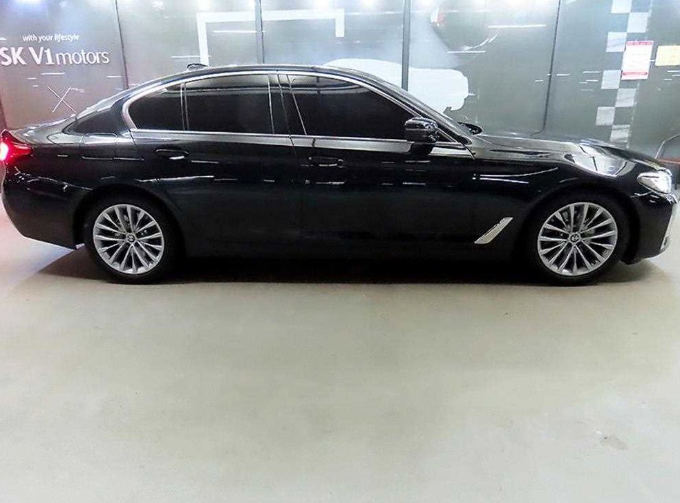 BMW 5시리즈 520i 럭셔리 사진 3