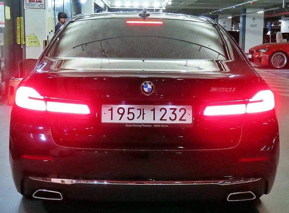 BMW 5시리즈 520i 럭셔리 사진 5