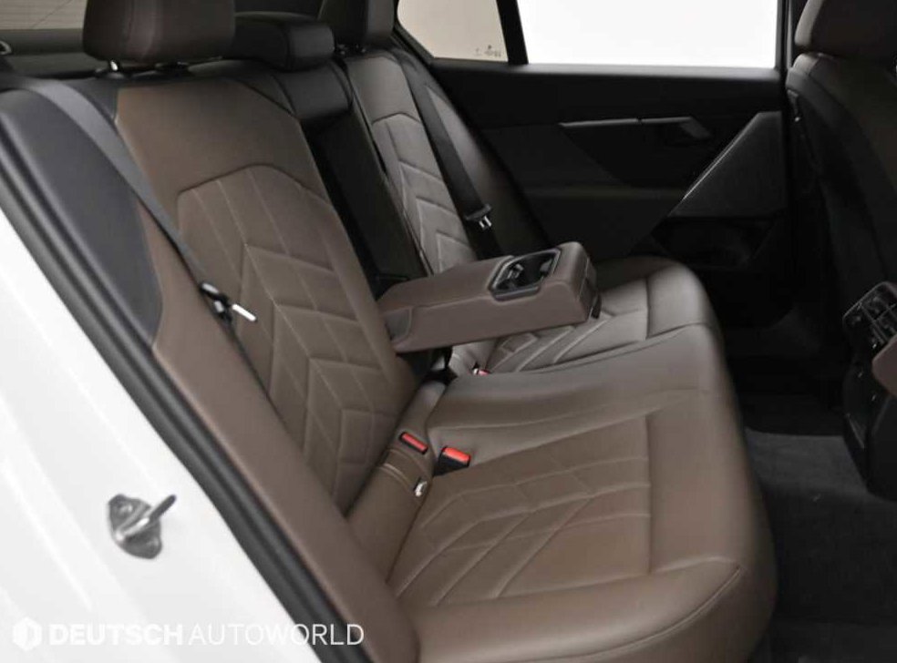 BMW 5시리즈 520i 사진 12