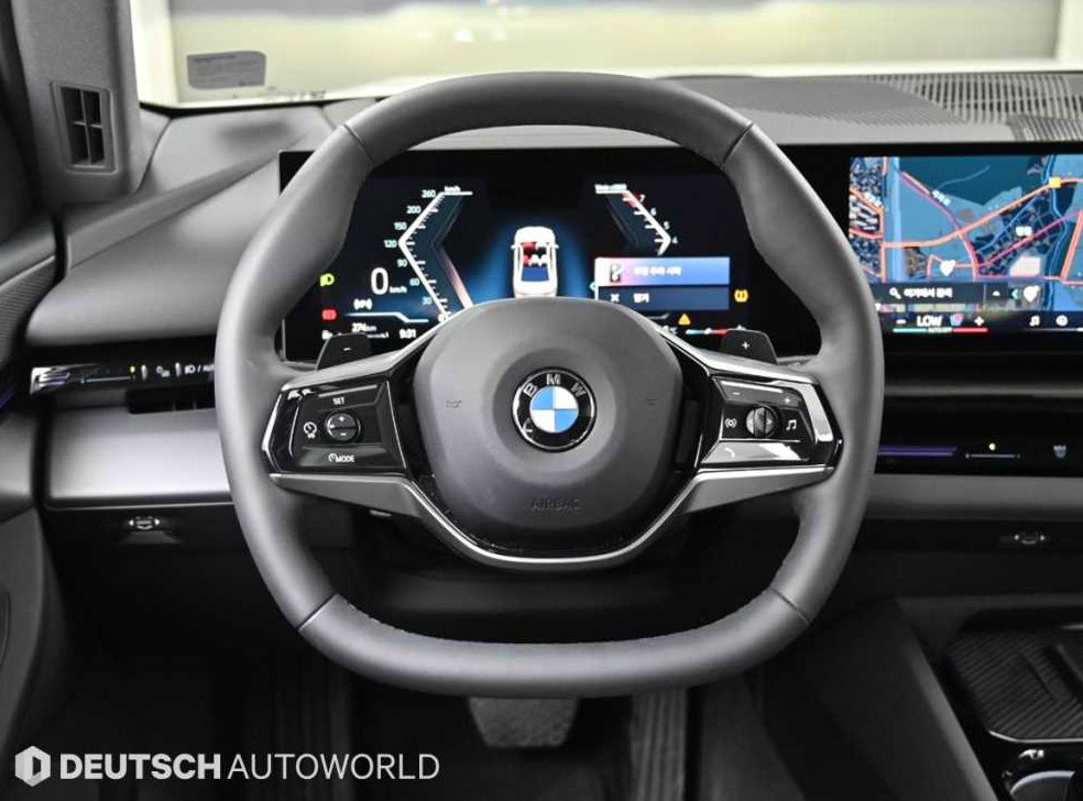 BMW 5시리즈 520i 사진 13