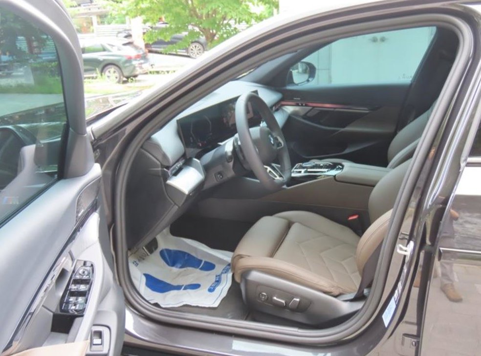 BMW 5시리즈 520i 사진 13