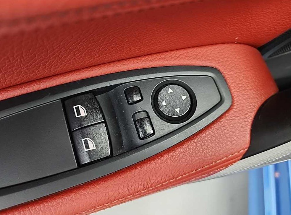 BMW 2시리즈 220d 쿠페 M 스포츠 사진 18