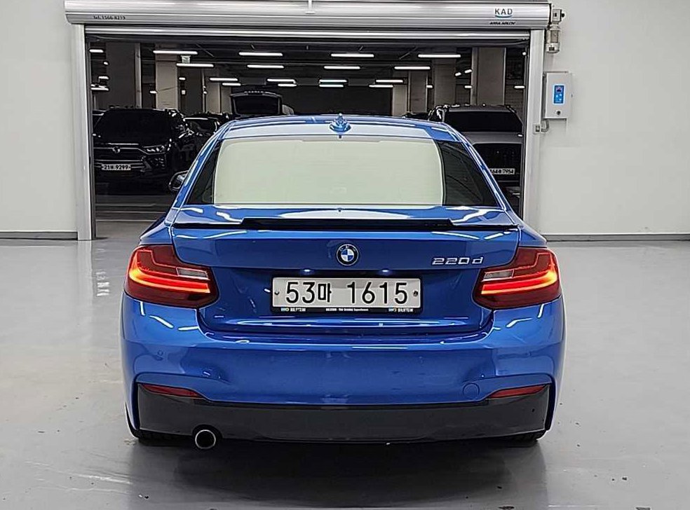 BMW 2시리즈 220d 쿠페 M 스포츠 사진 3