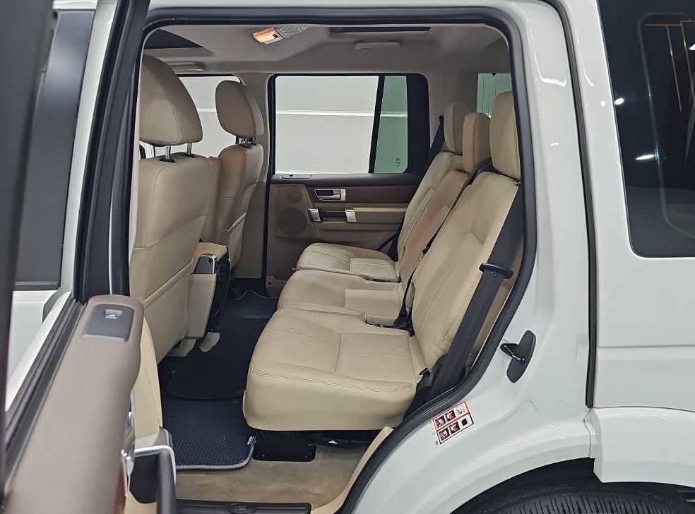 랜드로버 디스커버리 3.0 SDV6 SE 사진 12