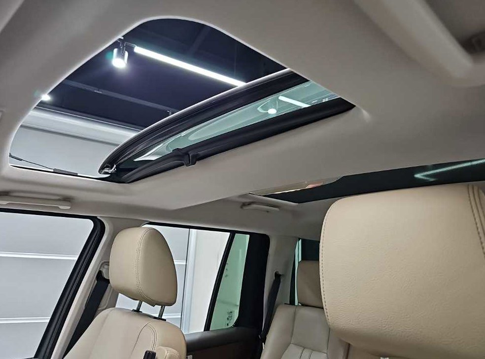 랜드로버 디스커버리 3.0 SDV6 SE 사진 14